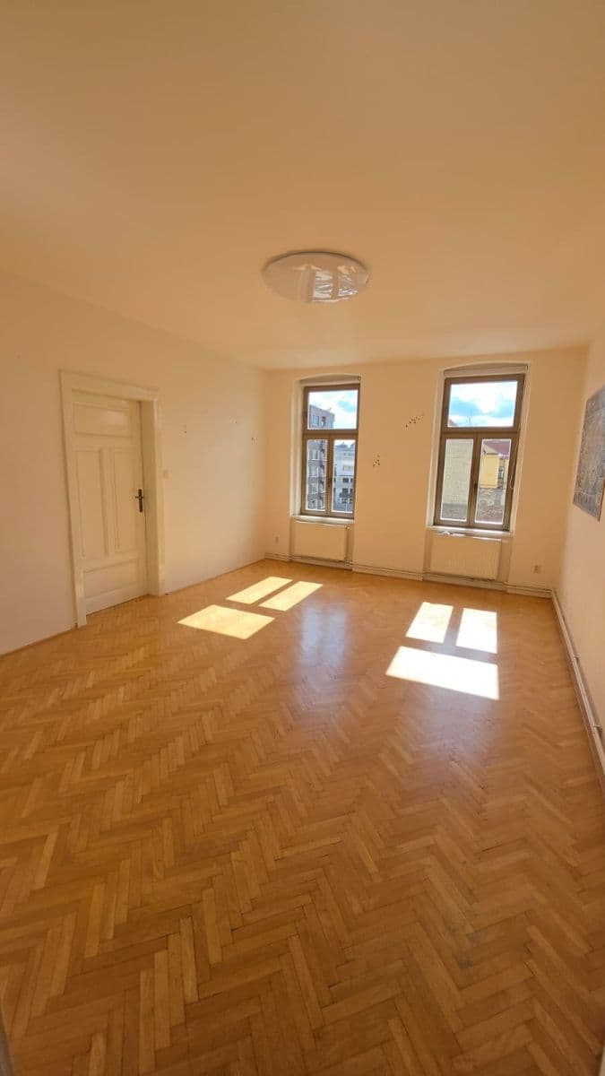 Pronájem bytu 2+1 65 m², Bratislavská, Brno, Jihomoravský kraj Pronájem bytu 2+1 65 m², Bratislavská, Brno, Jihomoravský kraj