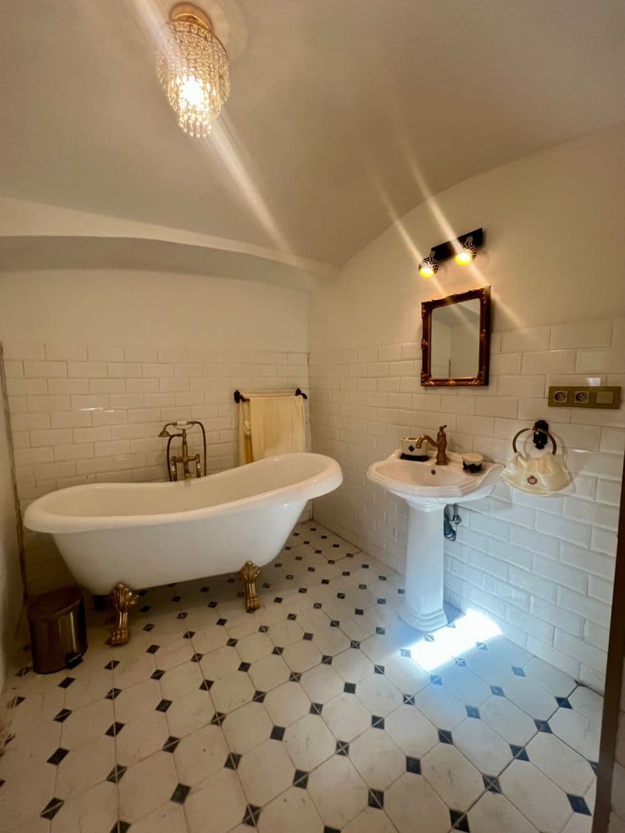 Prodej domu 470 m², pozemek 2.721 m², Volfartice, Liberecký kraj Prodej domu 470 m², pozemek 2.721 m², Volfartice, Liberecký kraj