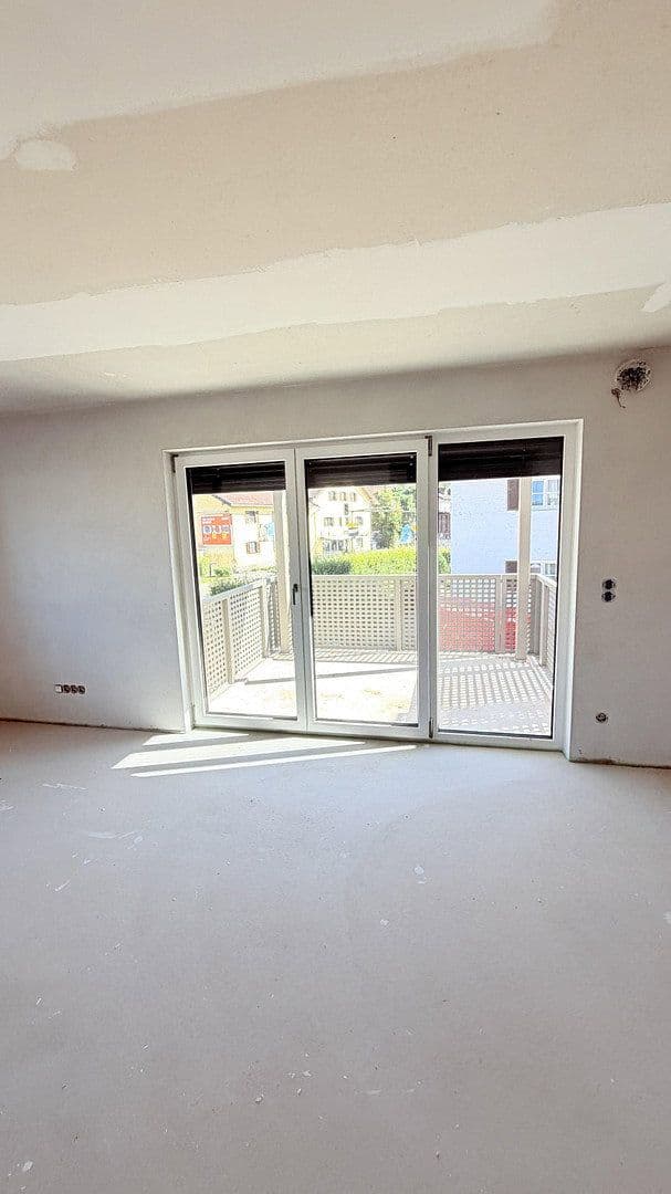 Pronájem bytu 2+1 65 m², Westerndorfer Straße 85, Rosenheim, Bavorsko Pronájem bytu 2+1 65 m², Westerndorfer Straße 85, Rosenheim, Bavorsko