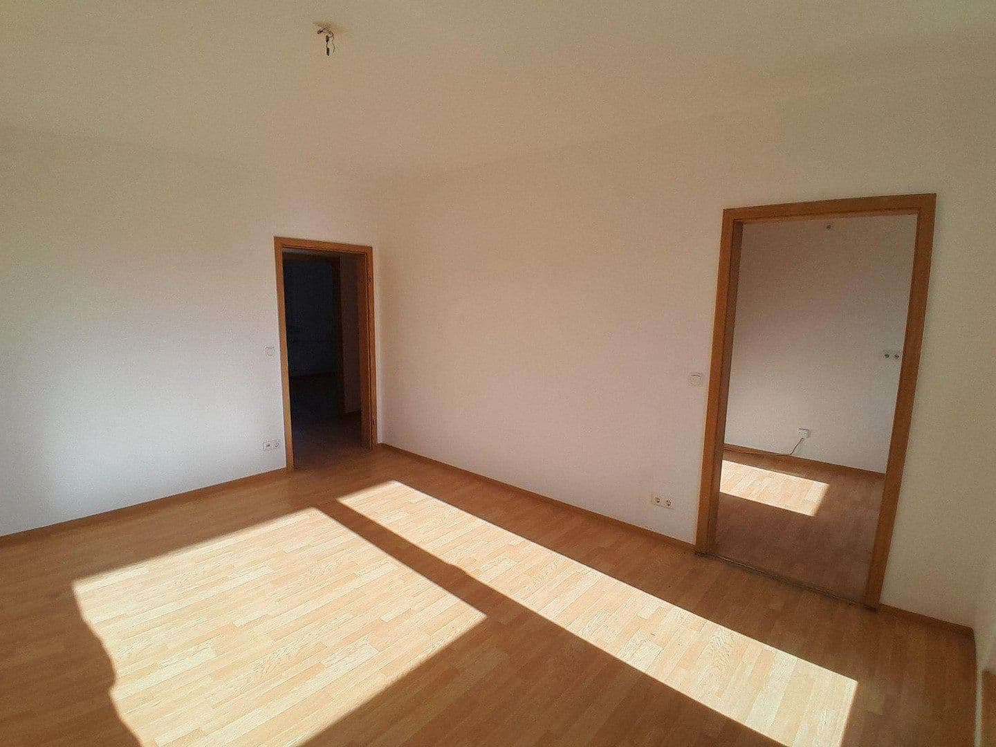 Pronájem bytu 2+1 50 m², Ernst-Thälmann-Ring, Greifswald, Mecklenburg-Vorpommern Pronájem bytu 2+1 50 m², Ernst-Thälmann-Ring, Greifswald, Mecklenburg-Vorpommern