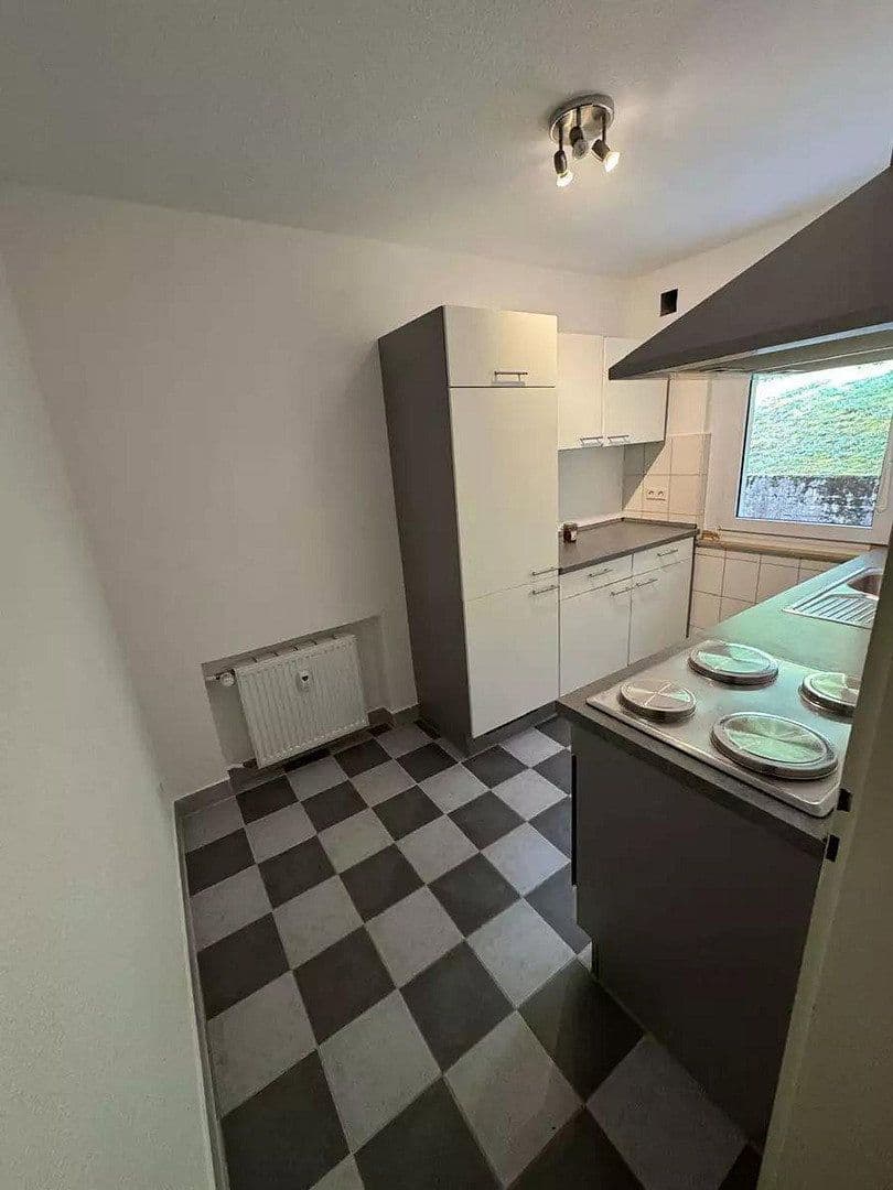 Pronájem bytu 2+1 53 m², Tübingen, Bádensko-Württembersko Pronájem bytu 2+1 53 m², Tübingen, Bádensko-Württembersko