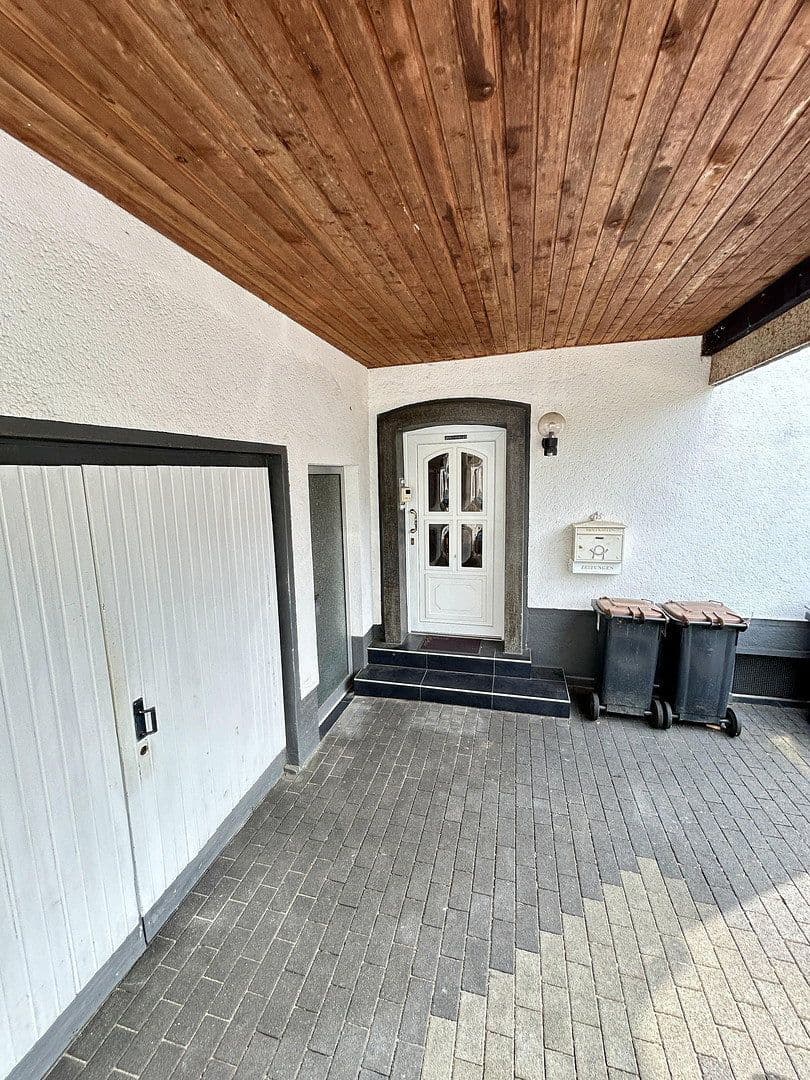 Prodej domu 155 m², pozemek 900 m², Fronhofweg 50, Brühl, Severní Porýní-Vestfálsko Prodej domu 155 m², pozemek 900 m², Fronhofweg 50, Brühl, Severní Porýní-Vestfálsko
