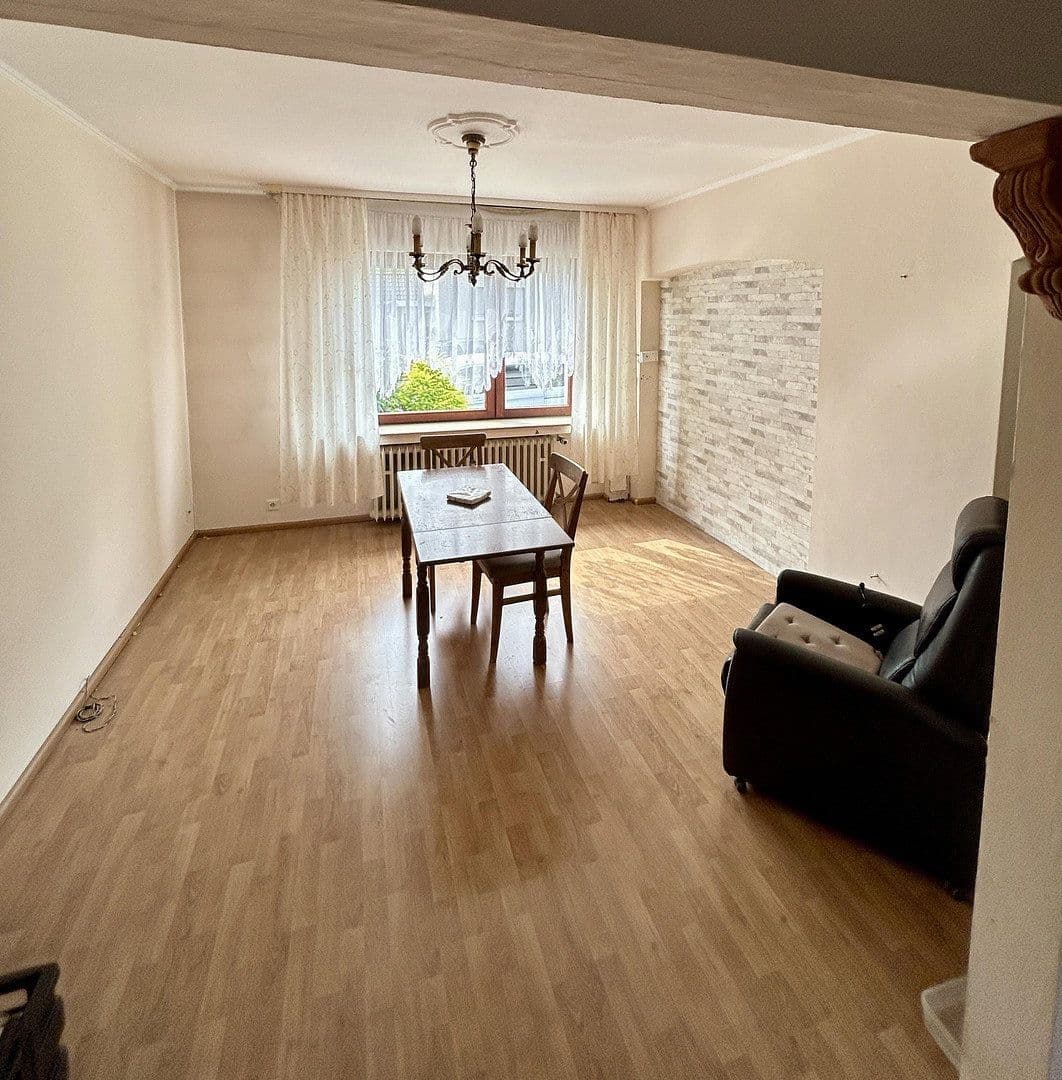 Prodej domu 155 m², pozemek 900 m², Fronhofweg 50, Brühl, Severní Porýní-Vestfálsko Prodej domu 155 m², pozemek 900 m², Fronhofweg 50, Brühl, Severní Porýní-Vestfálsko