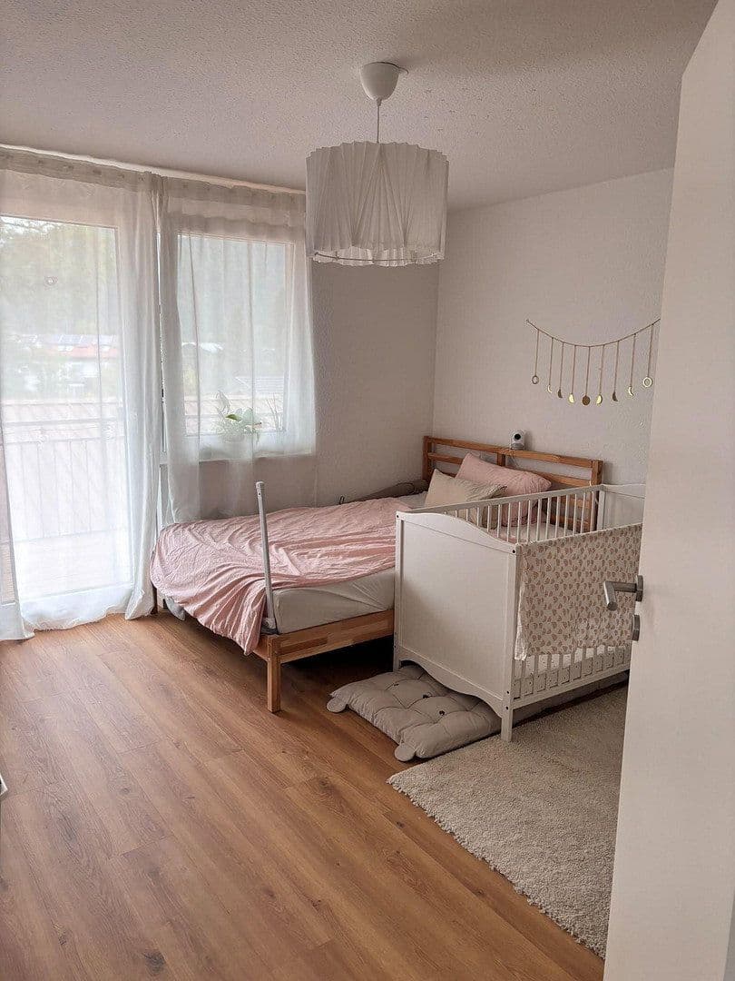 Pronájem bytu 3+1 103 m², Gutach im Breisgau, Bádensko-Württembersko Pronájem bytu 3+1 103 m², Gutach im Breisgau, Bádensko-Württembersko