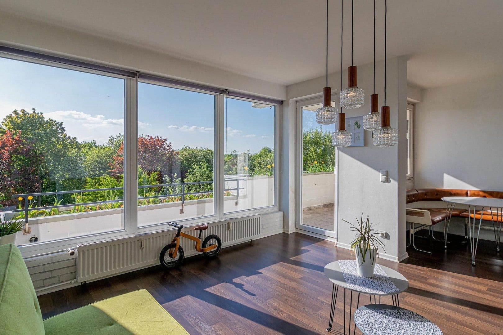 Pronájem bytu 3+1 73 m², Münterweg 14, Hamburg, Hamburg Pronájem bytu 3+1 73 m², Münterweg 14, Hamburg, Hamburg