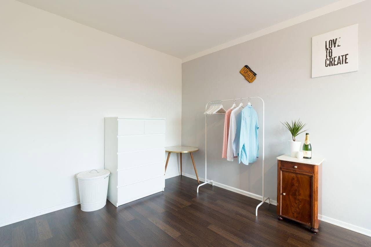 Pronájem bytu 3+1 73 m², Münterweg 14, Hamburg, Hamburg Pronájem bytu 3+1 73 m², Münterweg 14, Hamburg, Hamburg
