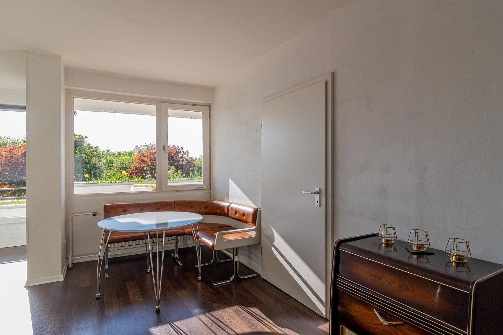 Pronájem bytu 3+1 73 m², Münterweg 14, Hamburg, Hamburg Pronájem bytu 3+1 73 m², Münterweg 14, Hamburg, Hamburg
