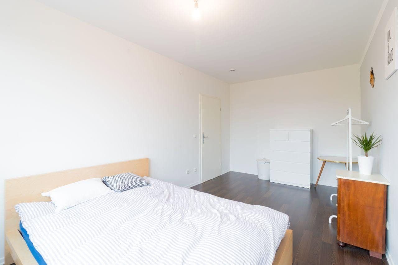 Pronájem bytu 3+1 73 m², Münterweg 14, Hamburg, Hamburg Pronájem bytu 3+1 73 m², Münterweg 14, Hamburg, Hamburg