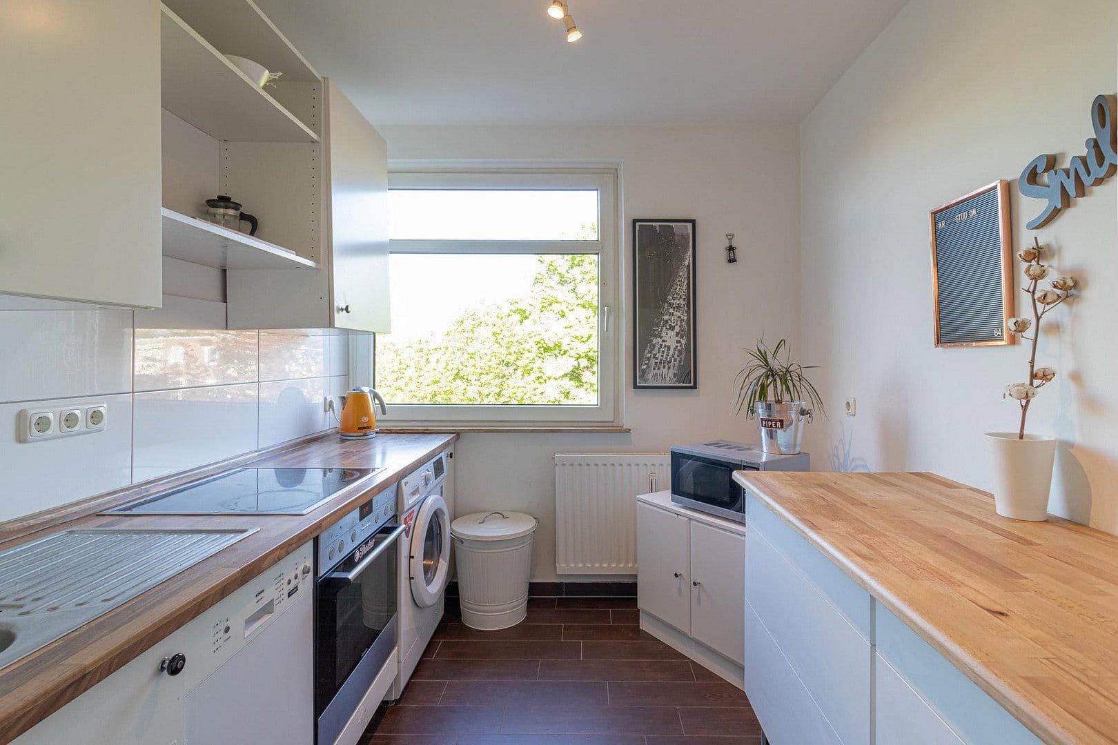 Pronájem bytu 3+1 73 m², Münterweg 14, Hamburg, Hamburg Pronájem bytu 3+1 73 m², Münterweg 14, Hamburg, Hamburg