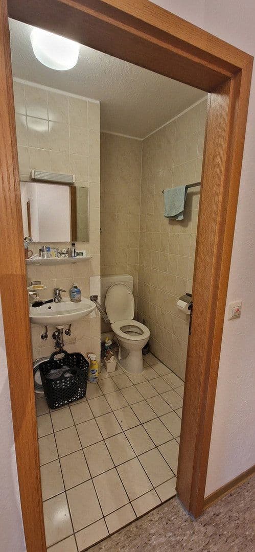 Pronájem bytu 2+1 55 m², Hirschstr. 36, Karlsruhe, Bádensko-Württembersko Pronájem bytu 2+1 55 m², Hirschstr. 36, Karlsruhe, Bádensko-Württembersko