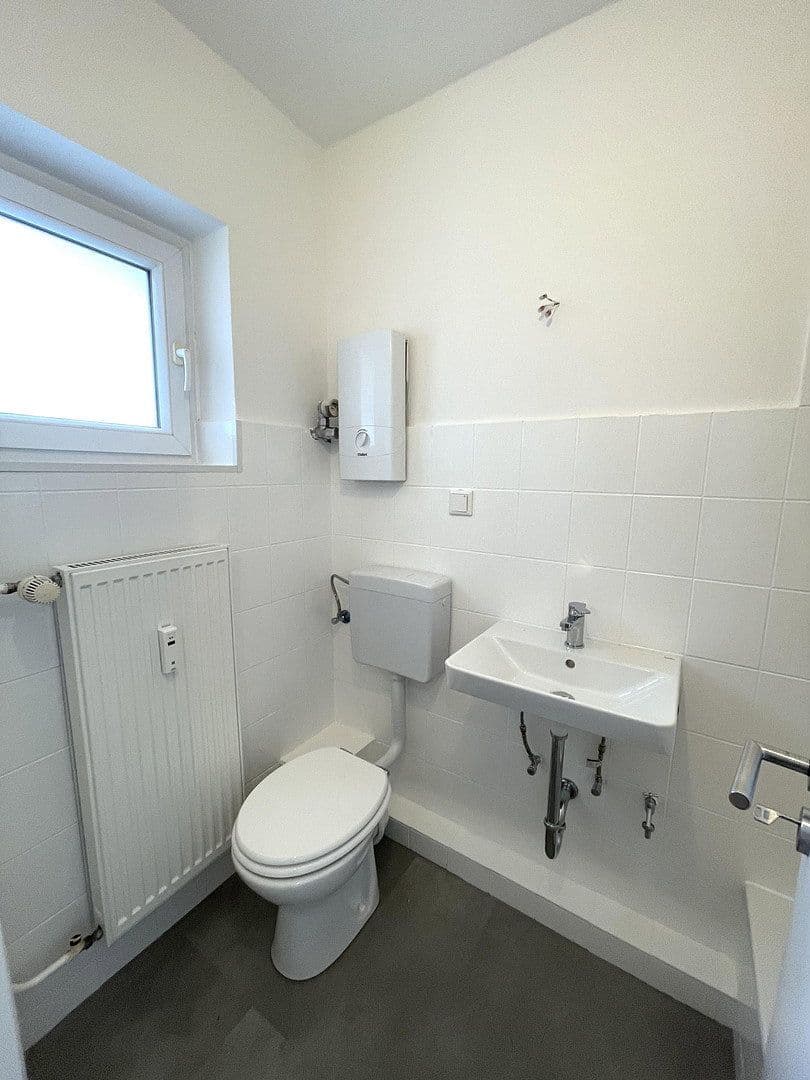 Pronájem bytu 1+1 32 m², Kaiserstraße 37, Schwelm, Severní Porýní-Vestfálsko Pronájem bytu 1+1 32 m², Kaiserstraße 37, Schwelm, Severní Porýní-Vestfálsko