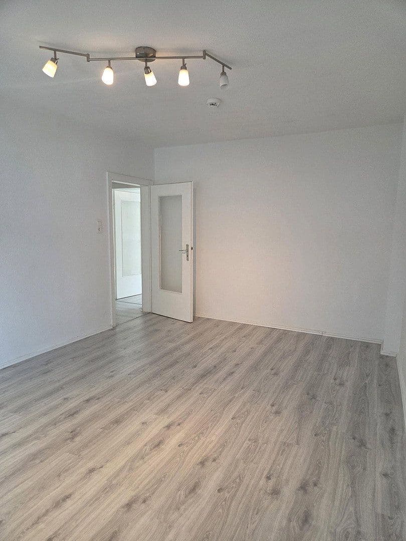 Pronájem bytu 3+1 80 m², Stolberstrasse 378, Köln, Severní Porýní-Vestfálsko Pronájem bytu 3+1 80 m², Stolberstrasse 378, Köln, Severní Porýní-Vestfálsko