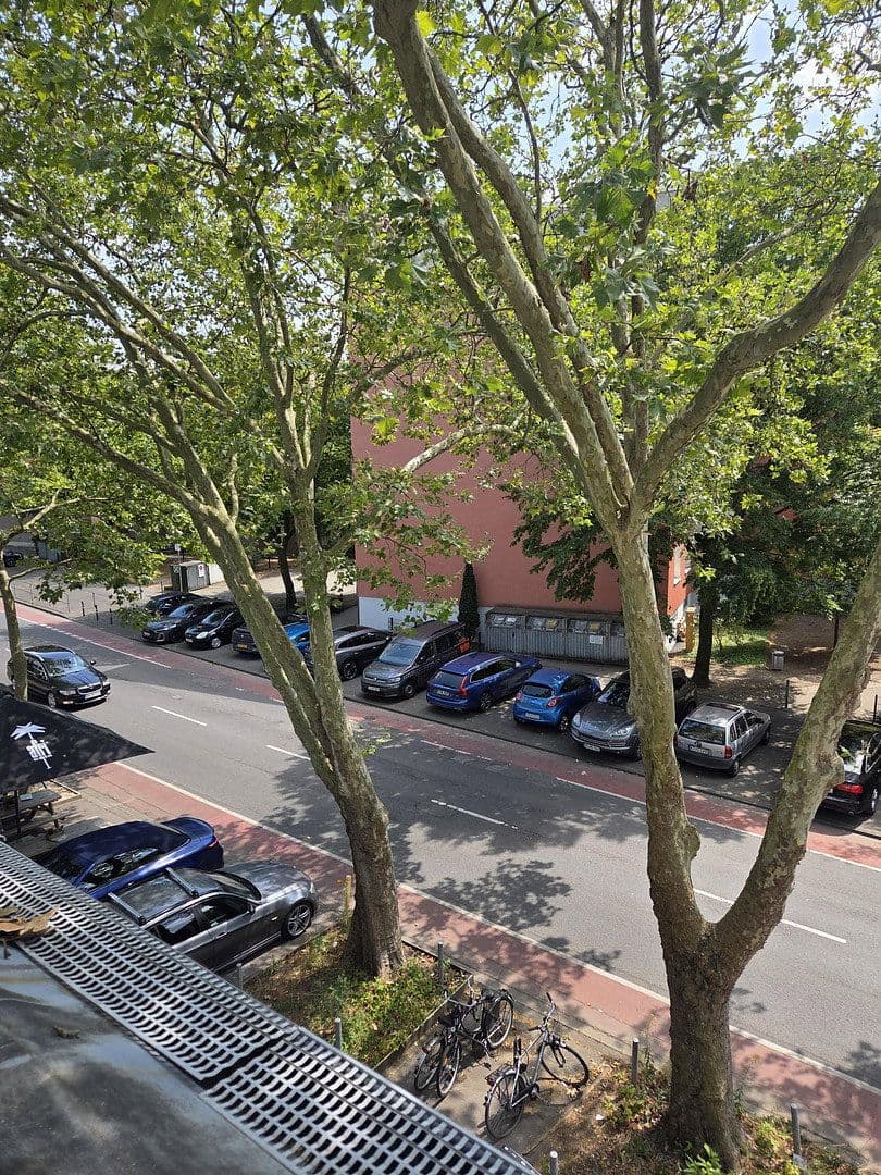 Pronájem bytu 3+1 80 m², Stolberstrasse 378, Köln, Severní Porýní-Vestfálsko Pronájem bytu 3+1 80 m², Stolberstrasse 378, Köln, Severní Porýní-Vestfálsko