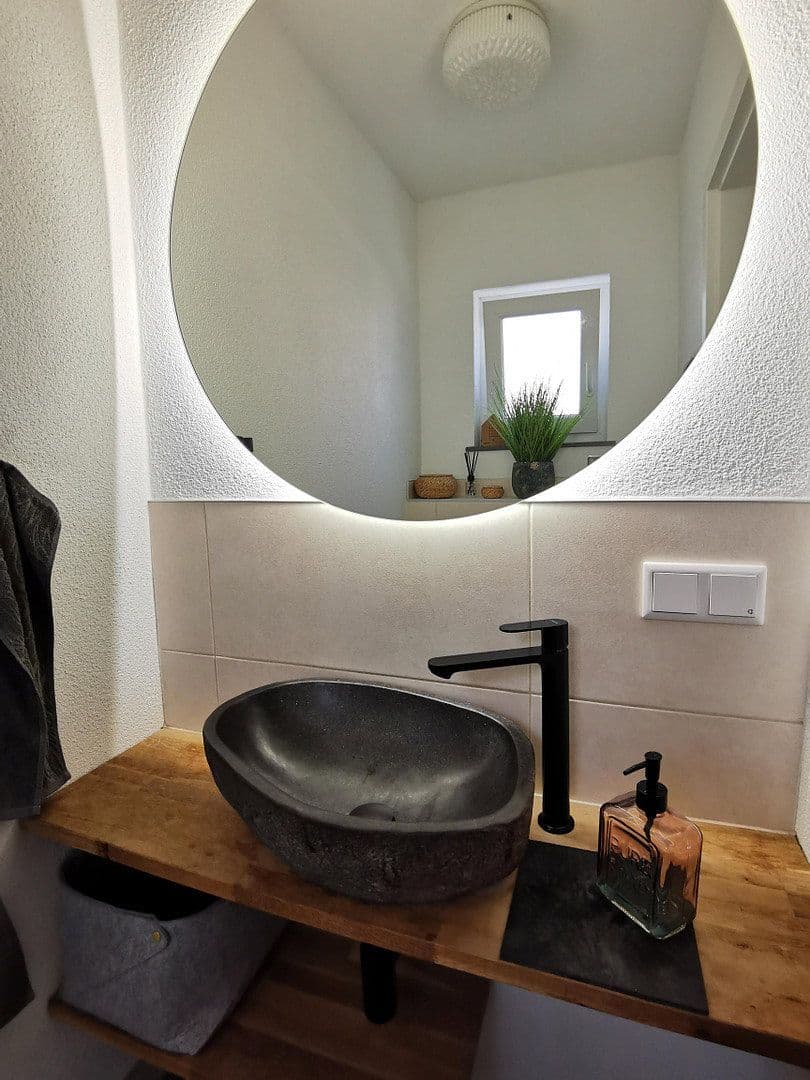 Prodej domu 125 m², pozemek 185 m², Flein, Bádensko-Württembersko Prodej domu 125 m², pozemek 185 m², Flein, Bádensko-Württembersko