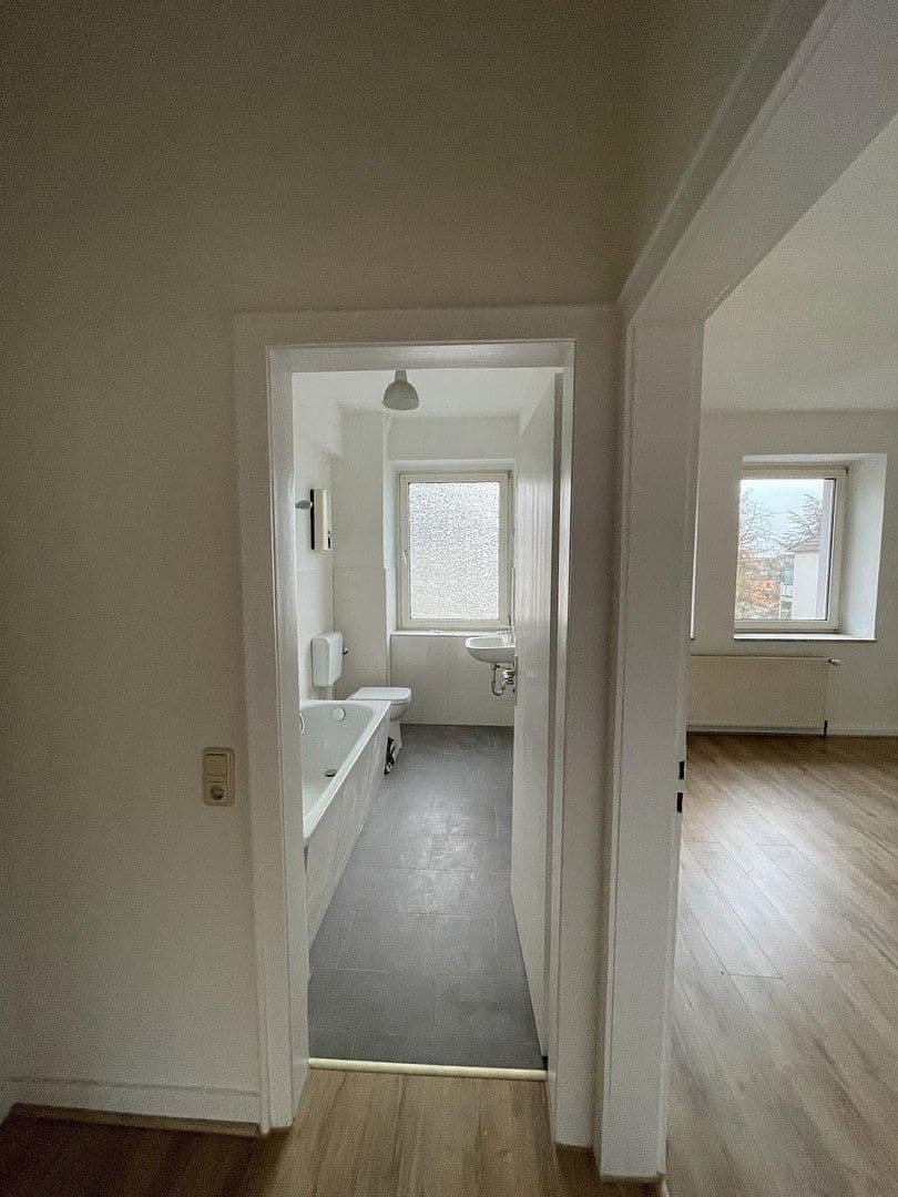 Pronájem bytu 2+1 63 m², Düppelstr.10, Essen, Severní Porýní-Vestfálsko Pronájem bytu 2+1 63 m², Düppelstr.10, Essen, Severní Porýní-Vestfálsko