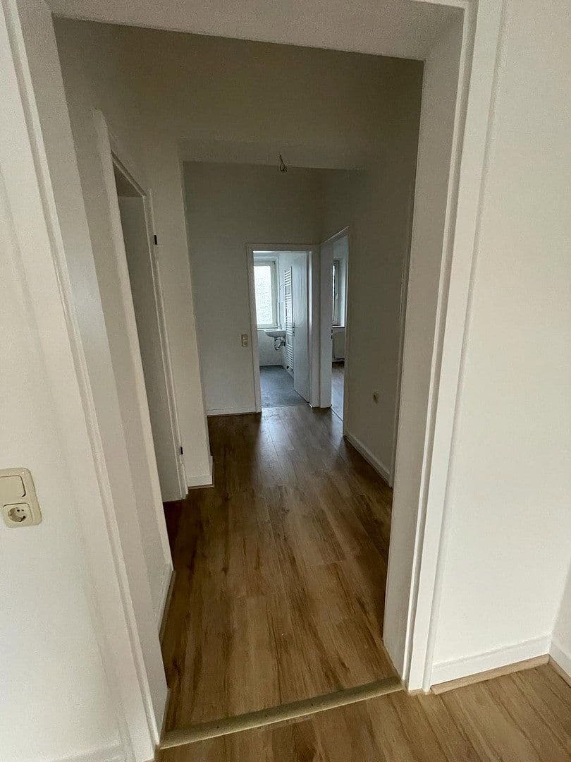 Pronájem bytu 2+1 63 m², Düppelstr.10, Essen, Severní Porýní-Vestfálsko Pronájem bytu 2+1 63 m², Düppelstr.10, Essen, Severní Porýní-Vestfálsko
