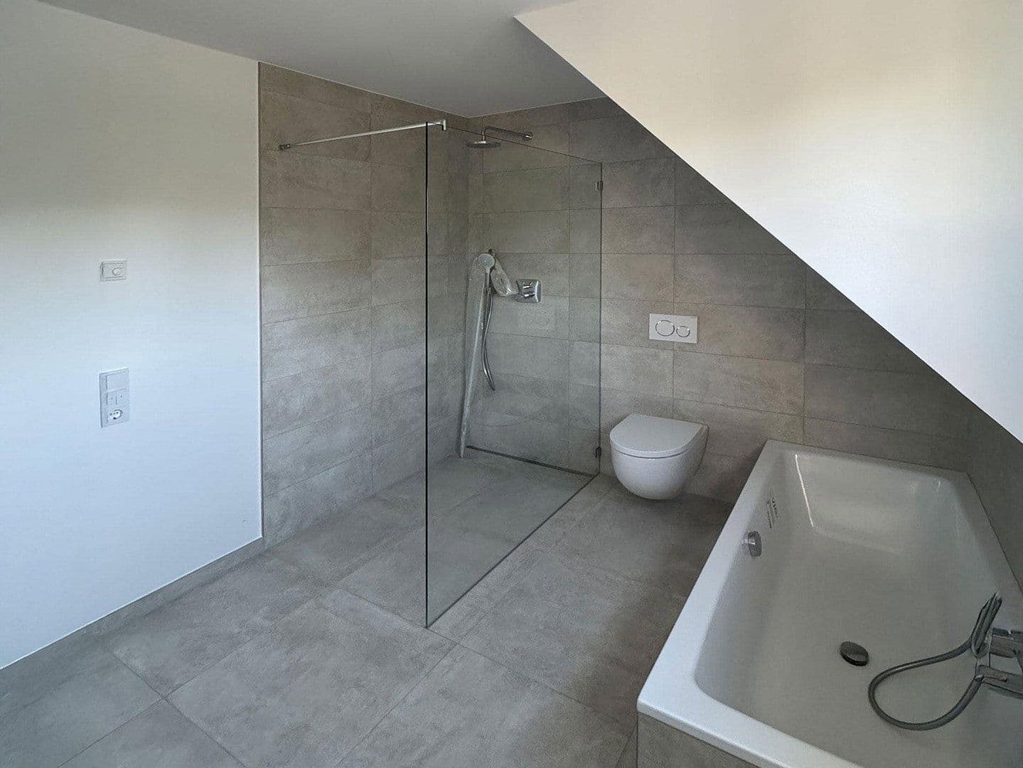 Pronájem domu 148 m², pozemek 626 m², Am Klostergut 2, Klipphausen, Sasko Pronájem domu 148 m², pozemek 626 m², Am Klostergut 2, Klipphausen, Sasko