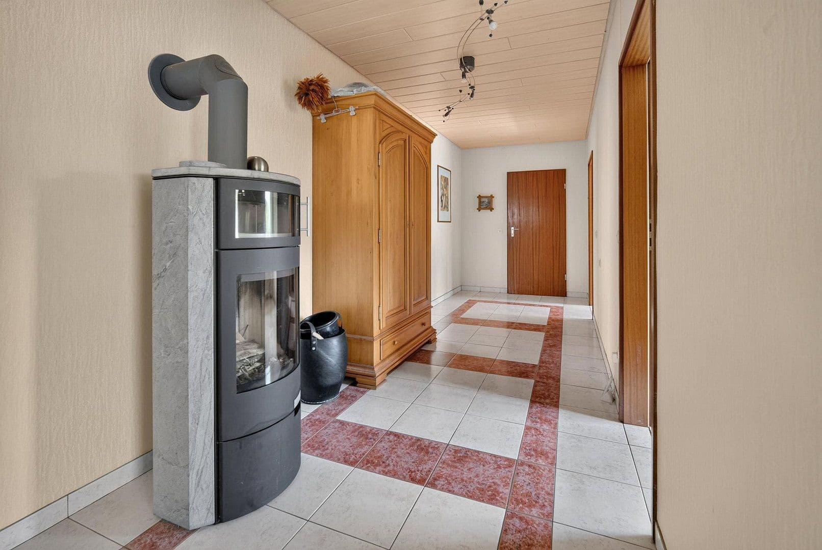 Prodej domu 161 m², pozemek 711 m², Helvetierstr. 19, Rottweil, Bádensko-Württembersko Prodej domu 161 m², pozemek 711 m², Helvetierstr. 19, Rottweil, Bádensko-Württembersko