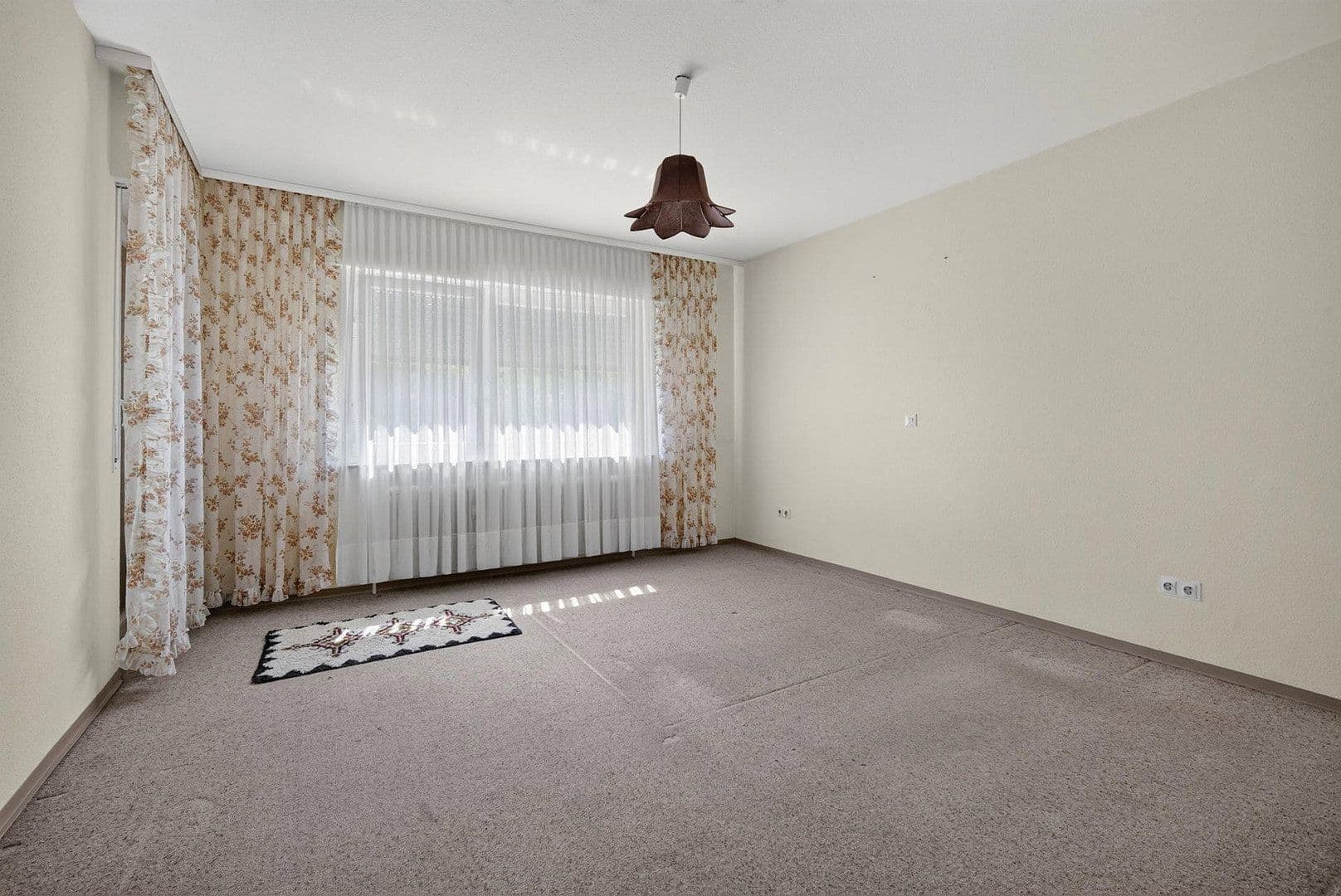 Prodej domu 161 m², pozemek 711 m², Helvetierstr. 19, Rottweil, Bádensko-Württembersko Prodej domu 161 m², pozemek 711 m², Helvetierstr. 19, Rottweil, Bádensko-Württembersko