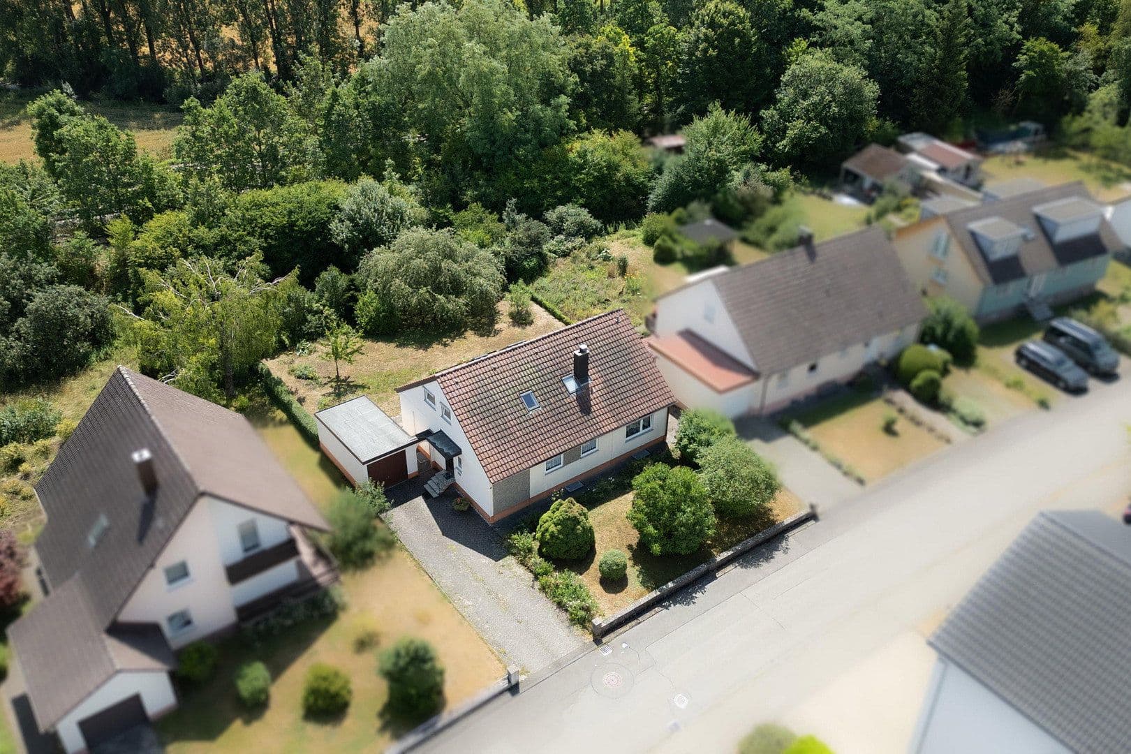 Prodej domu 161 m², pozemek 711 m², Helvetierstr. 19, Rottweil, Bádensko-Württembersko Prodej domu 161 m², pozemek 711 m², Helvetierstr. 19, Rottweil, Bádensko-Württembersko