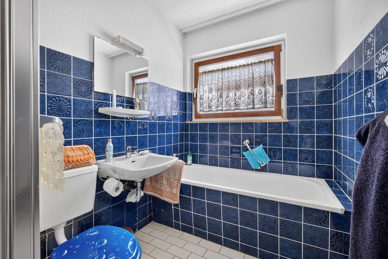 Prodej domu 161 m², pozemek 711 m², Helvetierstr. 19, Rottweil, Bádensko-Württembersko Prodej domu 161 m², pozemek 711 m², Helvetierstr. 19, Rottweil, Bádensko-Württembersko