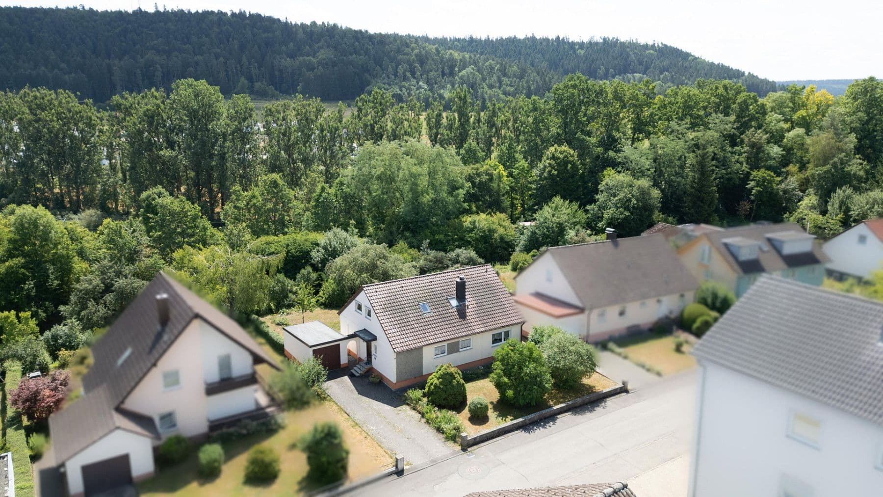 Prodej domu 161 m², pozemek 711 m², Helvetierstr. 19, Rottweil, Bádensko-Württembersko Prodej domu 161 m², pozemek 711 m², Helvetierstr. 19, Rottweil, Bádensko-Württembersko