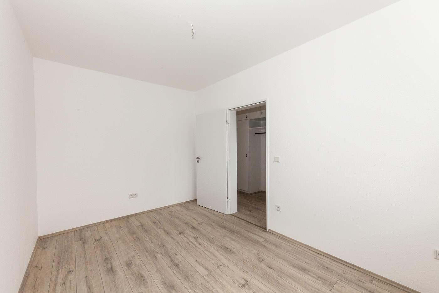 Prodej bytu 4+1 113 m², Lessingplatz 7, Neuss, Severní Porýní-Vestfálsko Prodej bytu 4+1 113 m², Lessingplatz 7, Neuss, Severní Porýní-Vestfálsko