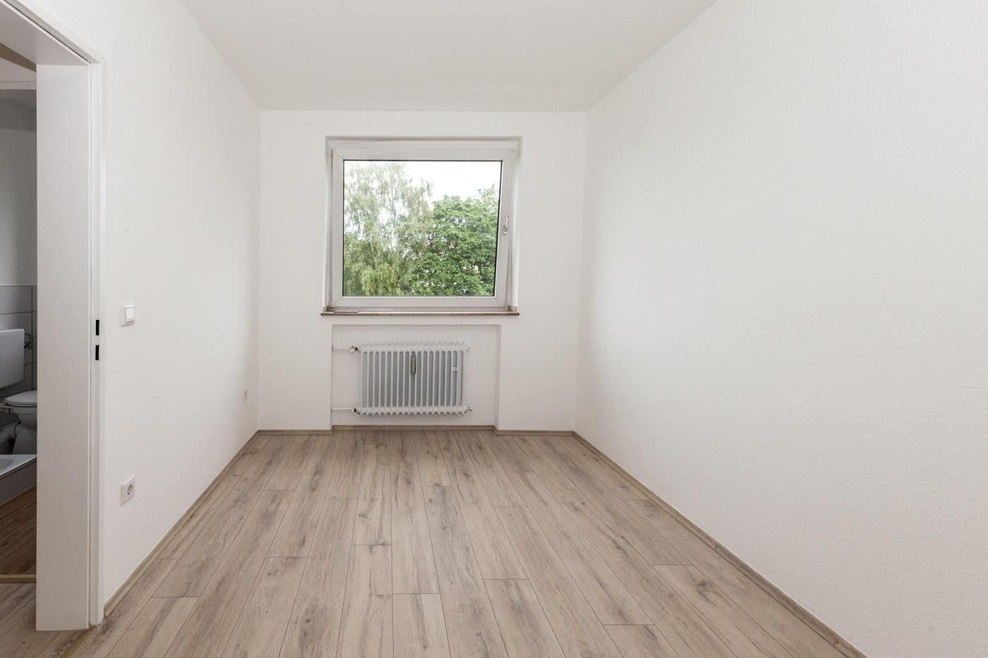 Prodej bytu 4+1 113 m², Lessingplatz 7, Neuss, Severní Porýní-Vestfálsko Prodej bytu 4+1 113 m², Lessingplatz 7, Neuss, Severní Porýní-Vestfálsko