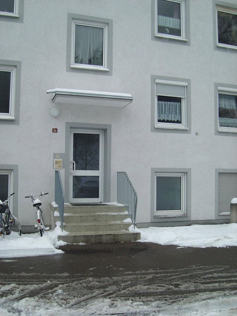 Pronájem bytu 2+1 57 m², Bahnstr. 3a, Augsburg, Bavorsko Pronájem bytu 2+1 57 m², Bahnstr. 3a, Augsburg, Bavorsko
