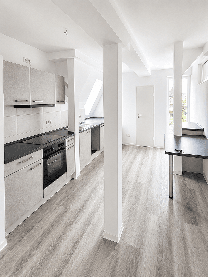 Pronájem bytu 4+1 138 m², Cochstedter Straße, Magdeburg, Sasko-Anhaltsko Pronájem bytu 4+1 138 m², Cochstedter Straße, Magdeburg, Sasko-Anhaltsko