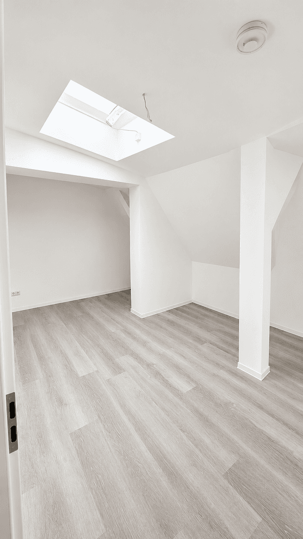 Pronájem bytu 4+1 138 m², Cochstedter Straße, Magdeburg, Sasko-Anhaltsko Pronájem bytu 4+1 138 m², Cochstedter Straße, Magdeburg, Sasko-Anhaltsko