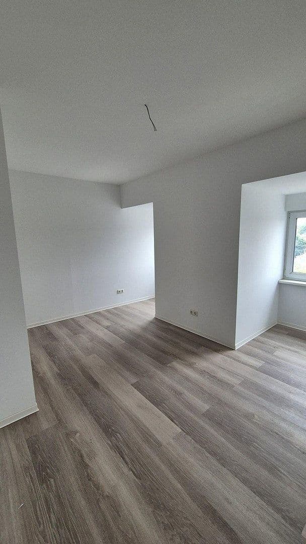 Pronájem bytu 2+1 75 m², Cochstedter Straße 2, Magdeburg, Sasko-Anhaltsko Pronájem bytu 2+1 75 m², Cochstedter Straße 2, Magdeburg, Sasko-Anhaltsko