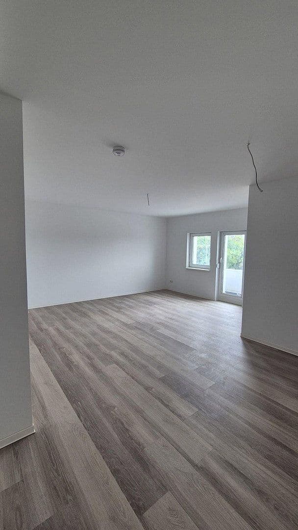 Pronájem bytu 2+1 75 m², Cochstedter Straße 2, Magdeburg, Sasko-Anhaltsko Pronájem bytu 2+1 75 m², Cochstedter Straße 2, Magdeburg, Sasko-Anhaltsko
