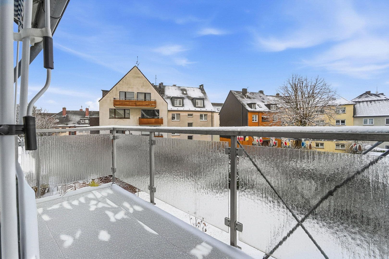 Pronájem bytu 1+1 35 m², Planckstrasse 53, Essen, Severní Porýní-Vestfálsko Pronájem bytu 1+1 35 m², Planckstrasse 53, Essen, Severní Porýní-Vestfálsko