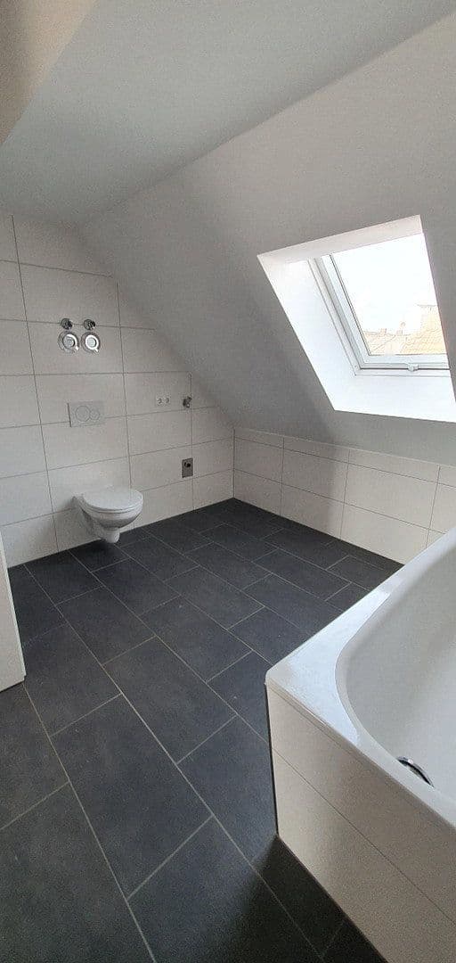 Pronájem bytu 2+1 64 m², Bruck i.d.OPf., Bavorsko Pronájem bytu 2+1 64 m², Bruck i.d.OPf., Bavorsko