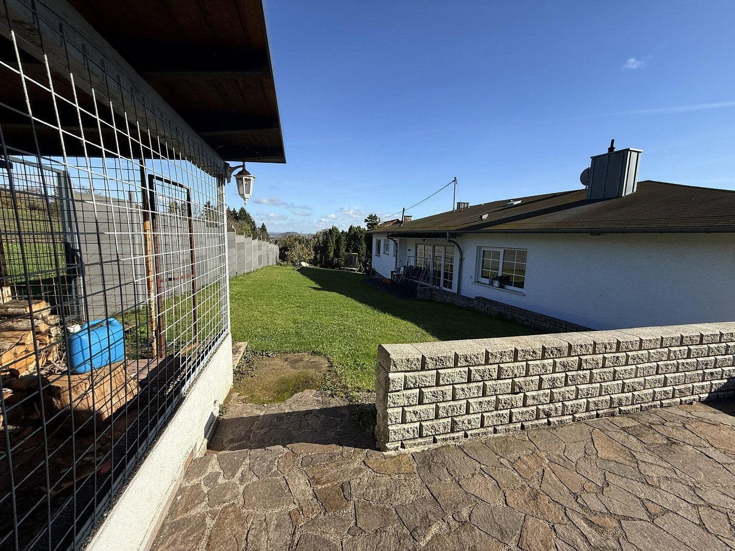 Prodej domu 315 m², pozemek 1.400 m², Überherrn, Země Sársko Prodej domu 315 m², pozemek 1.400 m², Überherrn, Země Sársko