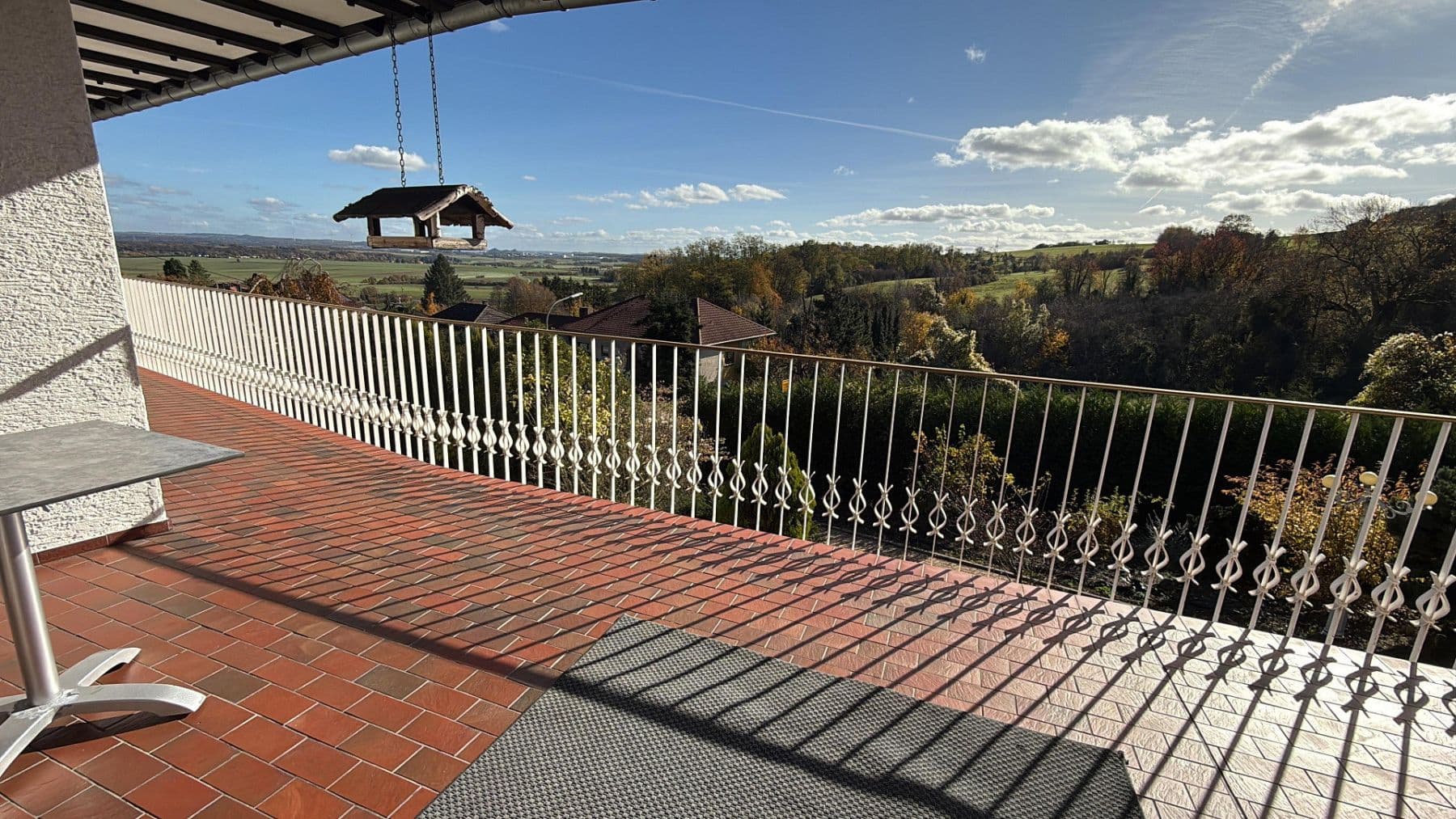 Prodej domu 315 m², pozemek 1.400 m², Überherrn, Země Sársko Prodej domu 315 m², pozemek 1.400 m², Überherrn, Země Sársko