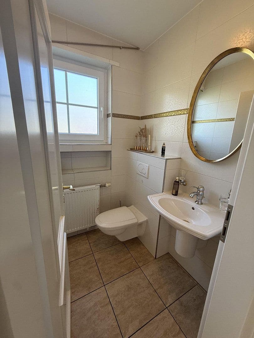 Prodej domu 315 m², pozemek 1.400 m², Überherrn, Země Sársko Prodej domu 315 m², pozemek 1.400 m², Überherrn, Země Sársko