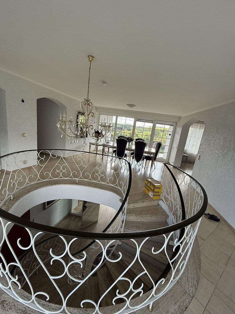 Prodej domu 315 m², pozemek 1.400 m², Überherrn, Země Sársko Prodej domu 315 m², pozemek 1.400 m², Überherrn, Země Sársko