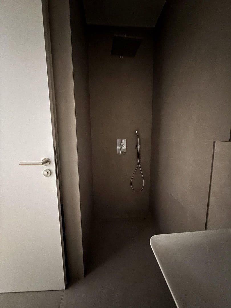 Pronájem bytu 3+1 85 m², Gustav-Meyrink-Straße 7, München, Bavorsko Pronájem bytu 3+1 85 m², Gustav-Meyrink-Straße 7, München, Bavorsko