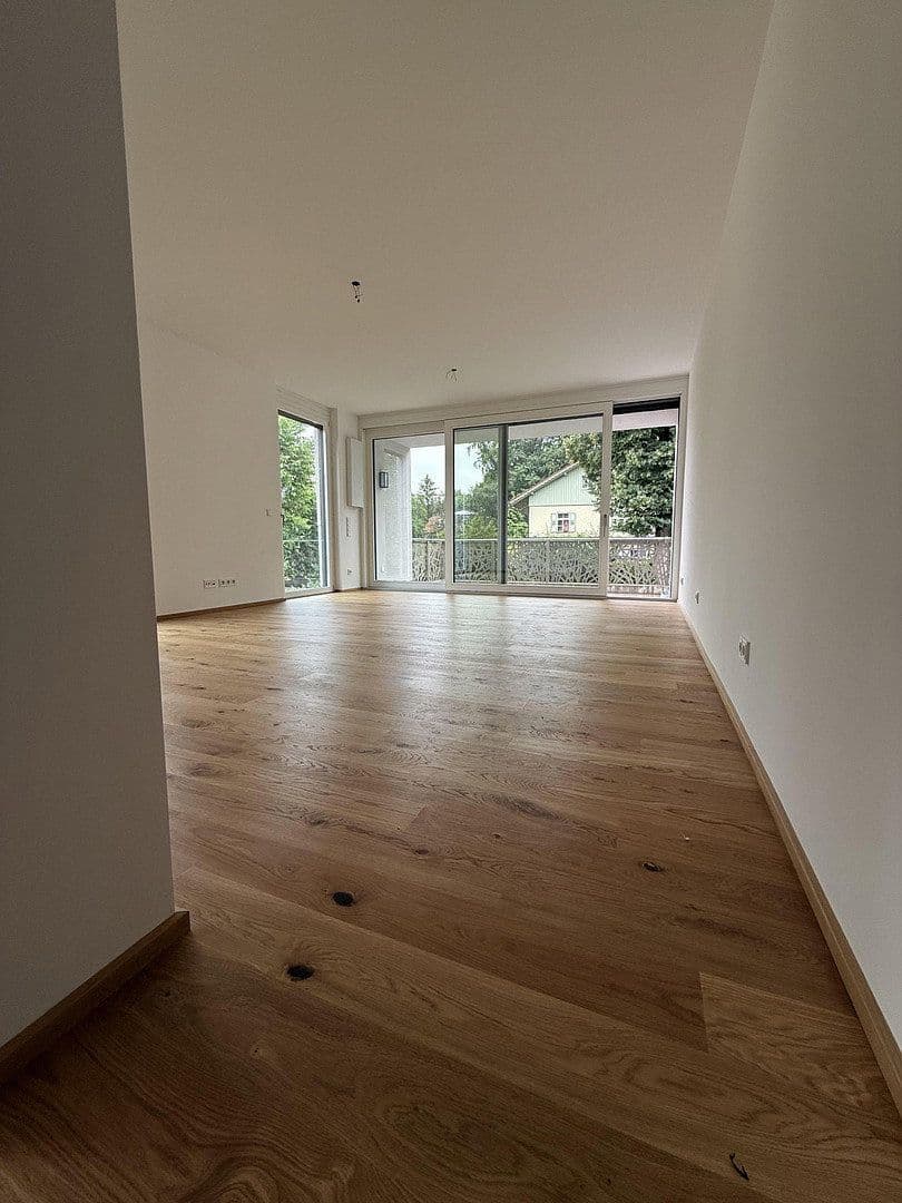 Pronájem bytu 3+1 85 m², Gustav-Meyrink-Straße 7, München, Bavorsko Pronájem bytu 3+1 85 m², Gustav-Meyrink-Straße 7, München, Bavorsko