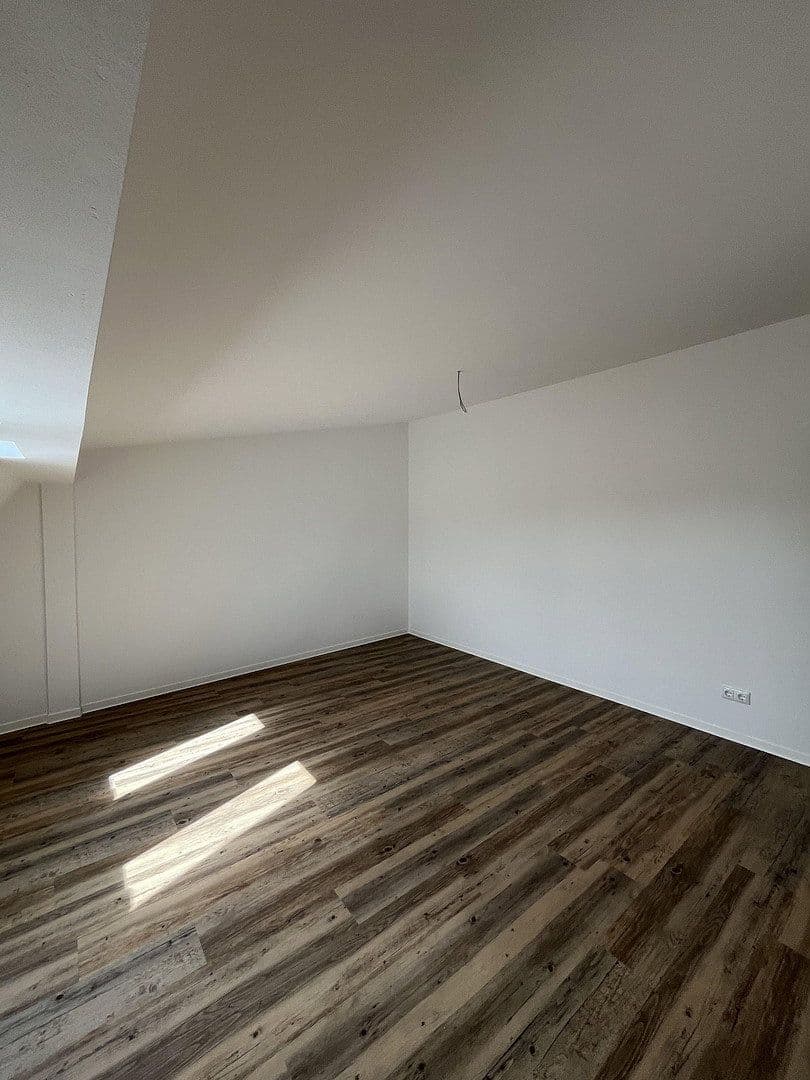 Pronájem bytu 2+1 72 m², Franz-Mehring-Straße 13 a-c, Schwerin, Mecklenburg-Vorpommern Pronájem bytu 2+1 72 m², Franz-Mehring-Straße 13 a-c, Schwerin, Mecklenburg-Vorpommern
