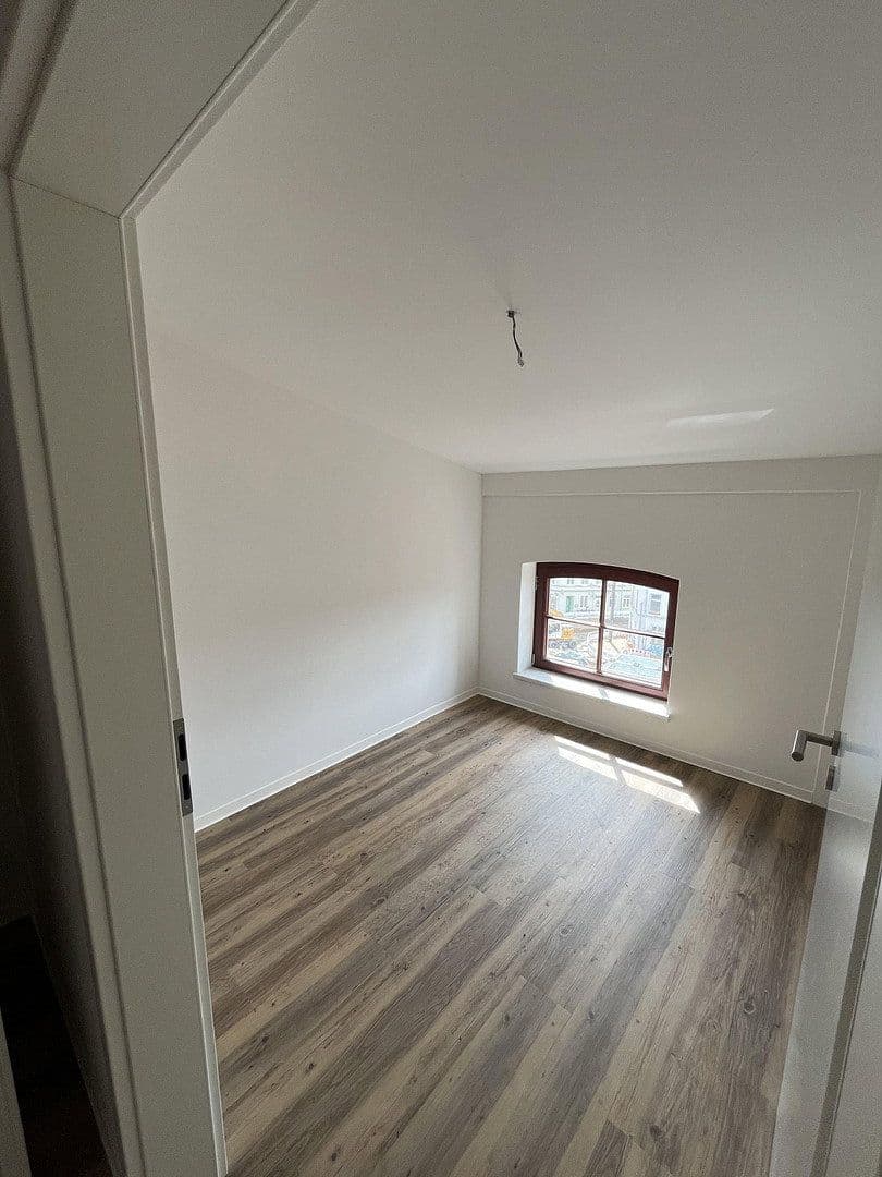 Pronájem bytu 2+1 72 m², Franz-Mehring-Straße 13 a-c, Schwerin, Mecklenburg-Vorpommern Pronájem bytu 2+1 72 m², Franz-Mehring-Straße 13 a-c, Schwerin, Mecklenburg-Vorpommern