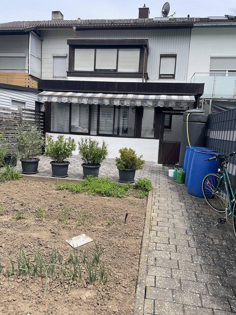 Prodej domu 123 m², pozemek 204 m², Neckarsulm, Bádensko-Württembersko Prodej domu 123 m², pozemek 204 m², Neckarsulm, Bádensko-Württembersko