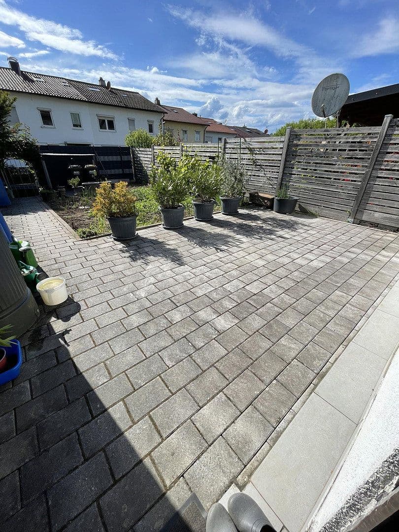 Prodej domu 123 m², pozemek 204 m², Neckarsulm, Bádensko-Württembersko Prodej domu 123 m², pozemek 204 m², Neckarsulm, Bádensko-Württembersko