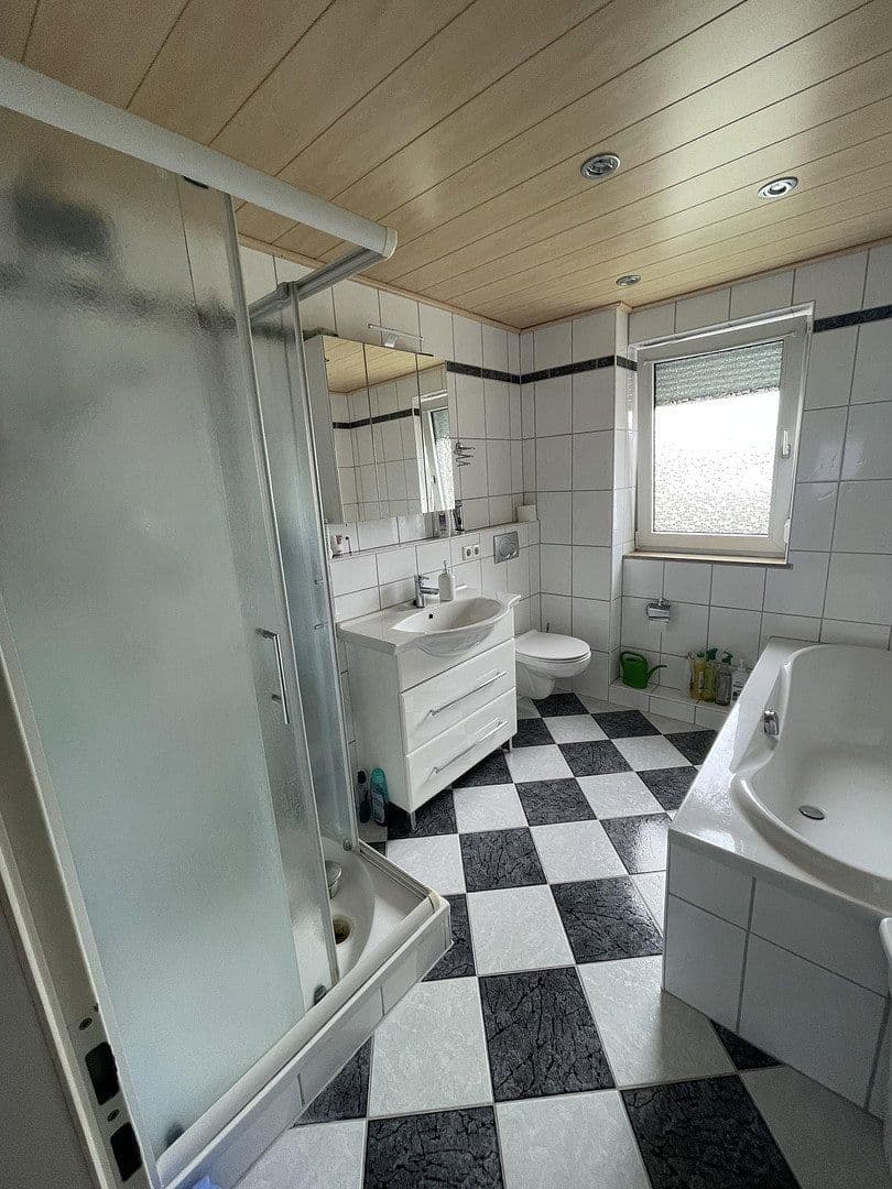 Prodej domu 123 m², pozemek 204 m², Neckarsulm, Bádensko-Württembersko Prodej domu 123 m², pozemek 204 m², Neckarsulm, Bádensko-Württembersko