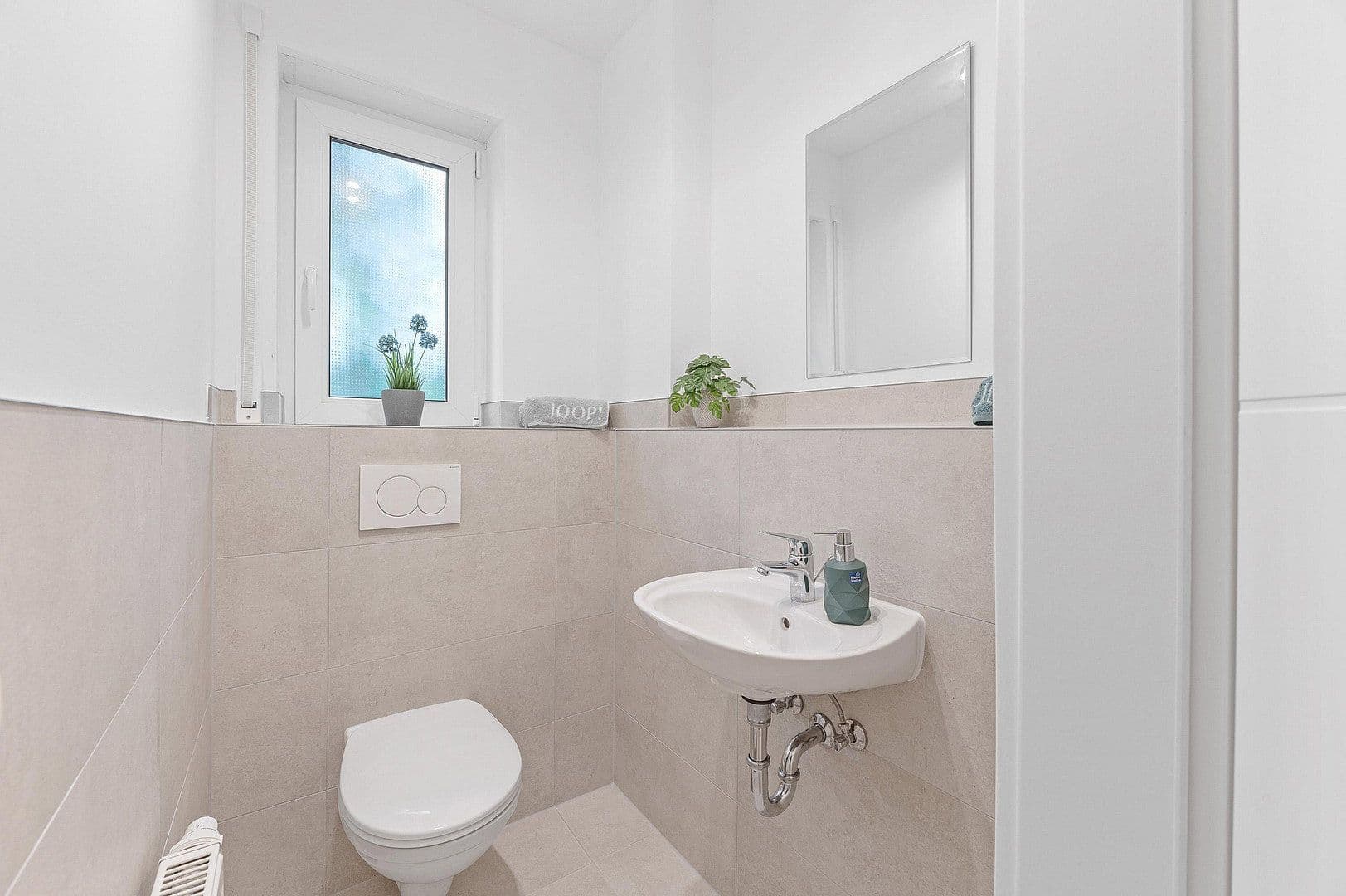 Prodej domu 120 m², pozemek 188 m², Sindelfingen, Bádensko-Württembersko Prodej domu 120 m², pozemek 188 m², Sindelfingen, Bádensko-Württembersko