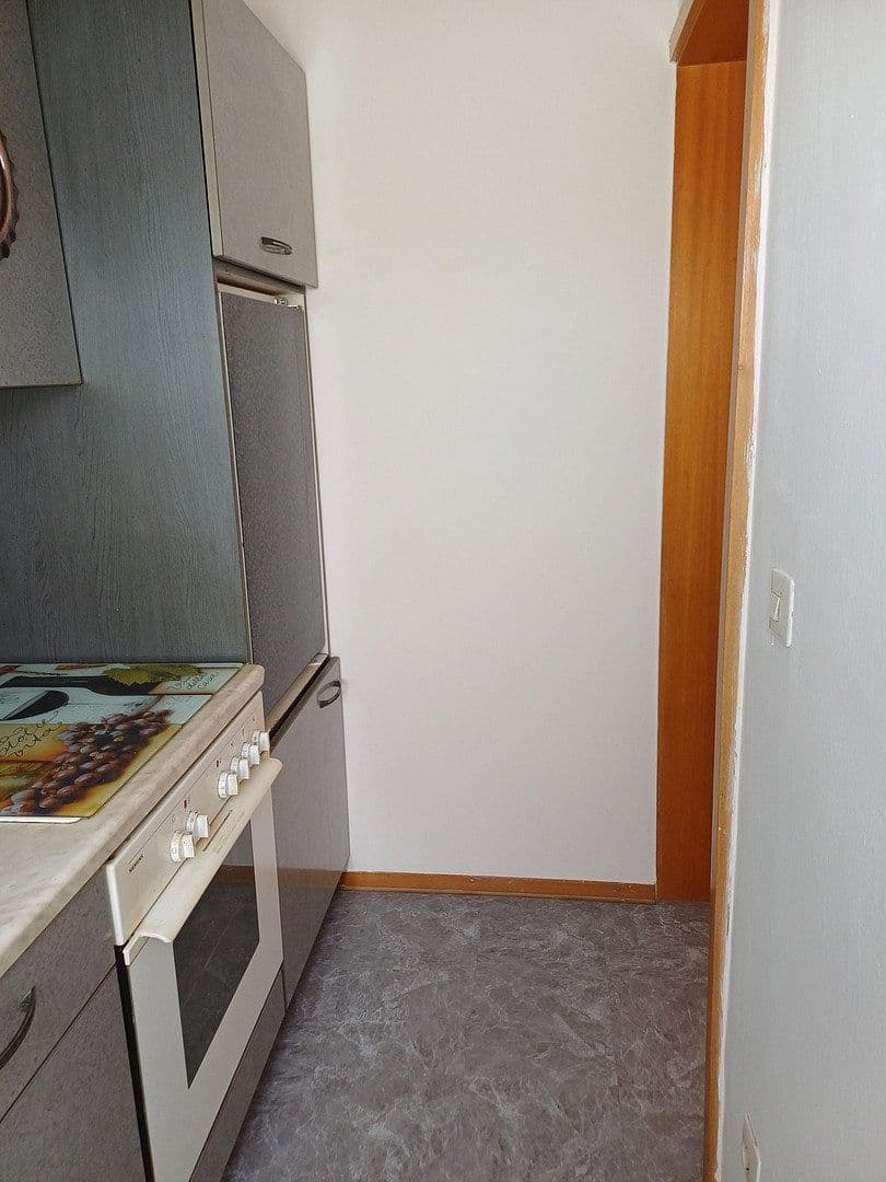 Pronájem bytu 3+1 58 m², Teckstr. 2, Göppingen, Bádensko-Württembersko Pronájem bytu 3+1 58 m², Teckstr. 2, Göppingen, Bádensko-Württembersko