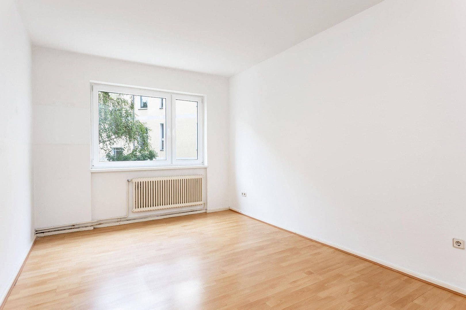 Prodej bytu 2+1 57 m², Peter-Vischer-Straße 4, Berlin, Berlín Prodej bytu 2+1 57 m², Peter-Vischer-Straße 4, Berlin, Berlín