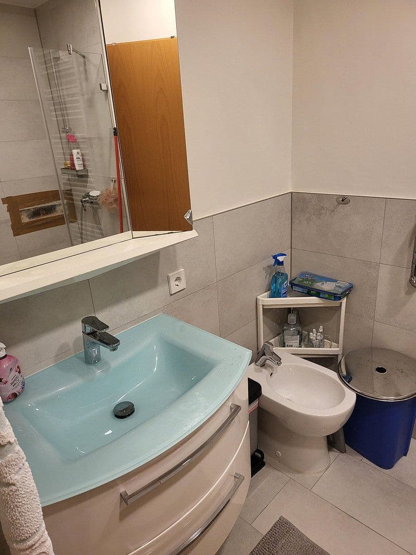Prodej domu 205 m², pozemek 328 m², Freiberg am Neckar, Bádensko-Württembersko Prodej domu 205 m², pozemek 328 m², Freiberg am Neckar, Bádensko-Württembersko